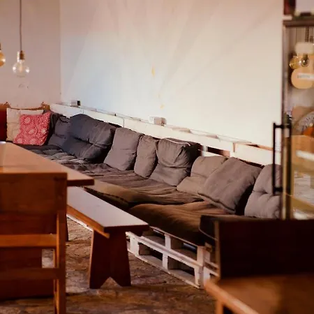 Hostel Backpackers *
