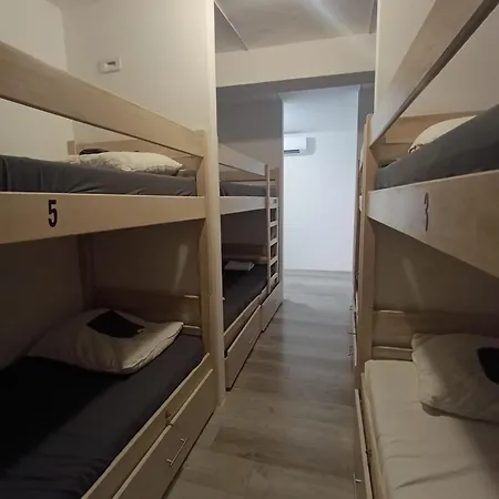 Backpackers * Zadar